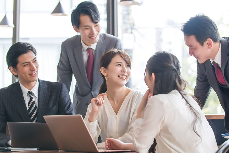 【コンサルタント経験不問】取引社数の約8割が従業員1000名以上の大手企業！
人事・組織コンサルタント職対象　選考会　※東京都勤務
