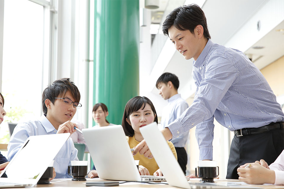 グロース上場／急成長中企業／大学生の就職活動の成功に携わることができます！
キャリアアドバイザー　1day選考会　※東京都勤務